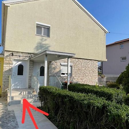 La Storia - Holiday Apartment House Zara Esterno foto