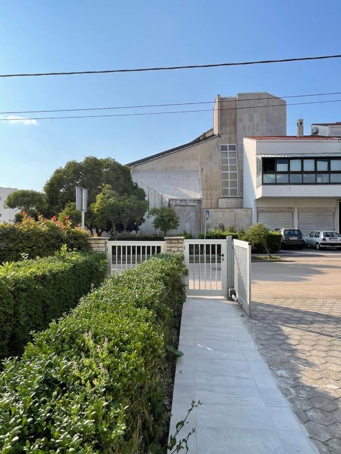 La Storia - Holiday Apartment House Zara Esterno foto