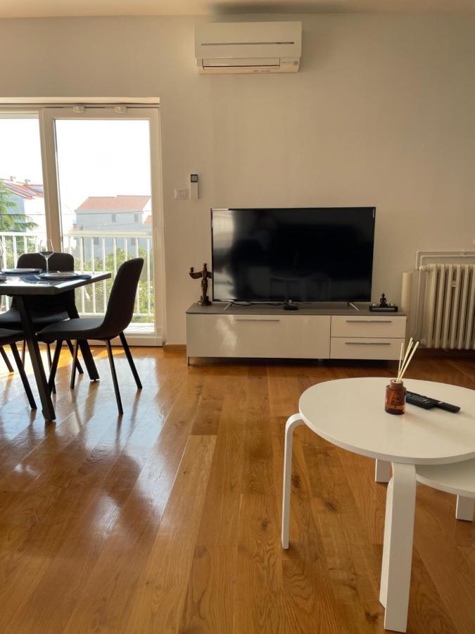 La Storia - Holiday Apartment House Zara Esterno foto