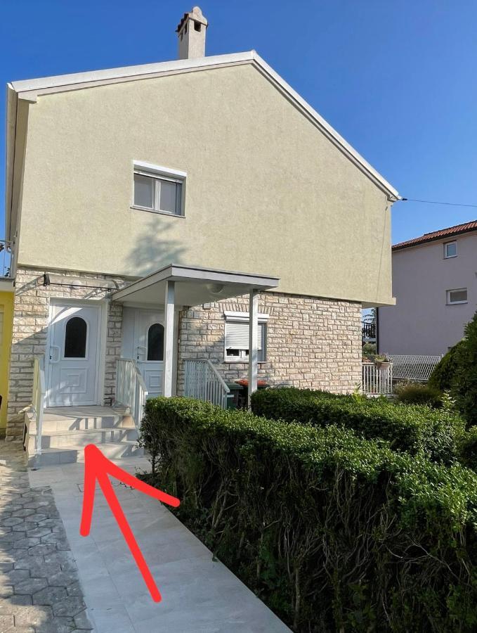 La Storia - Holiday Apartment House Zara Esterno foto
